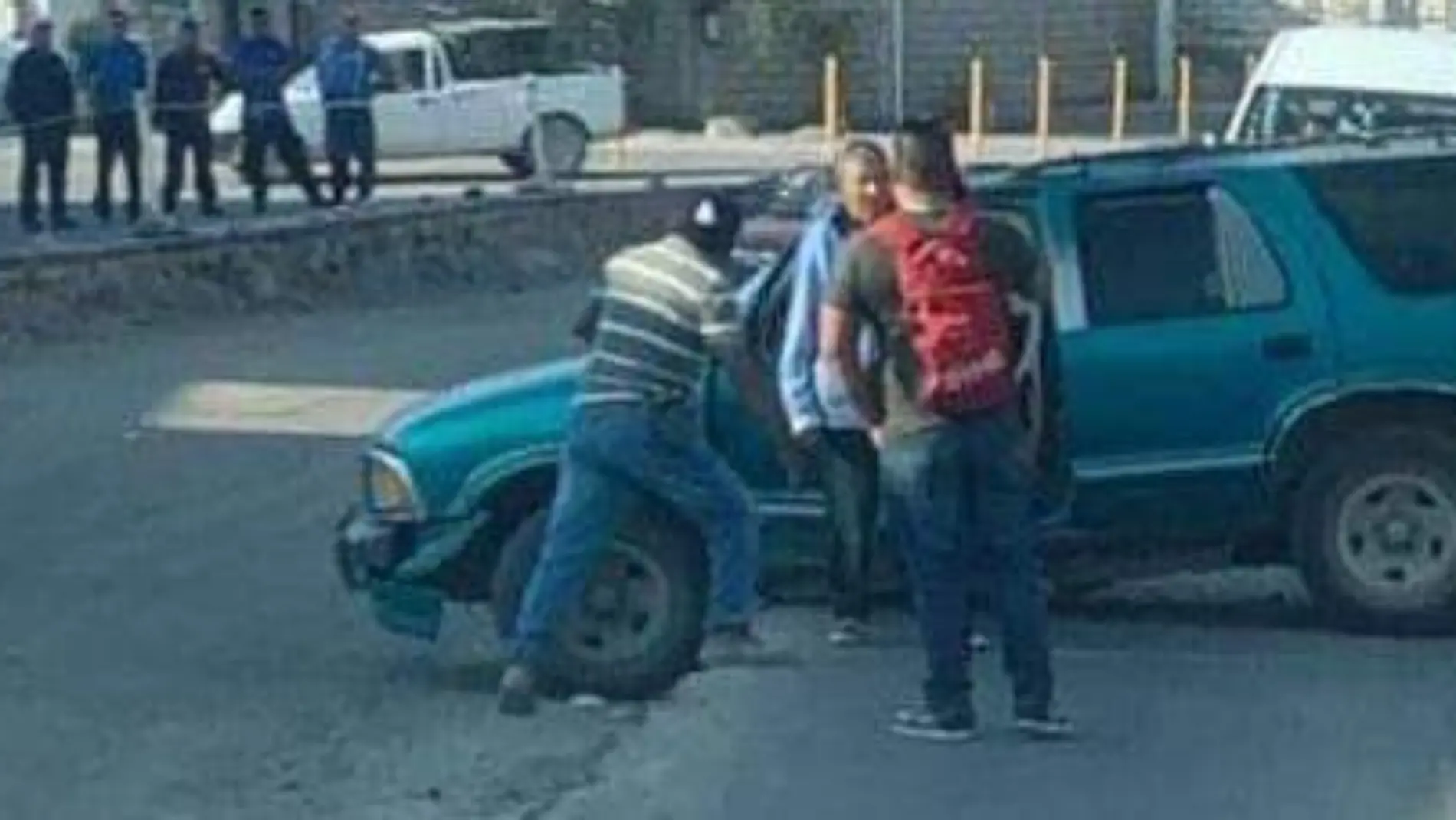 Al menos tres personas lesionadas fueron trasladadas al hospital general